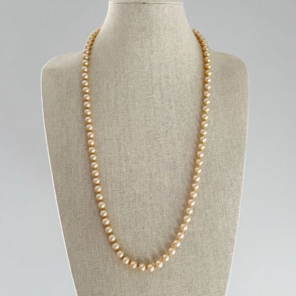 Vintage 30” Faux Pearl Necklace With Decorative Box Clasp Mid Century Jewelry - Picture 2 of 9